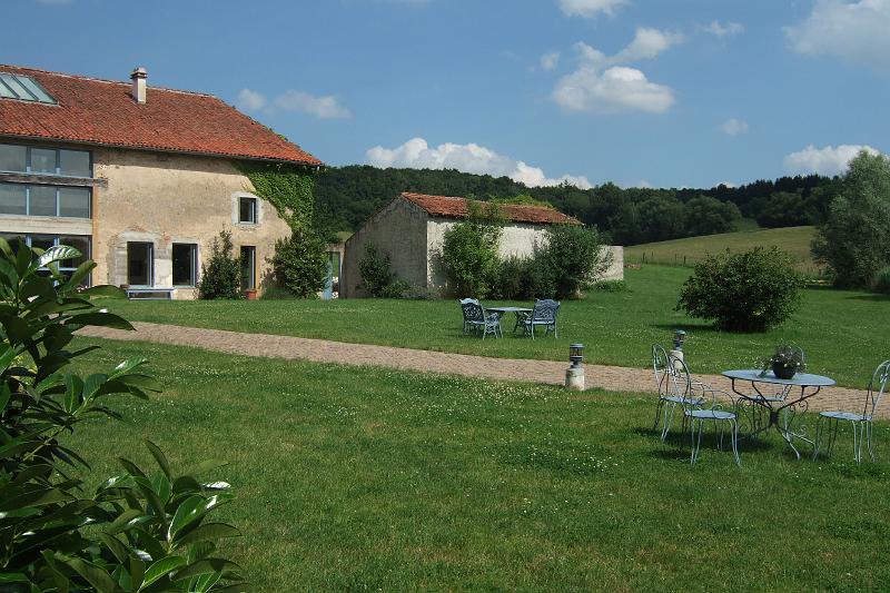 3-5-09 Ferme de Godchure.JPG - Der gut restaurierte Bauernhof ...